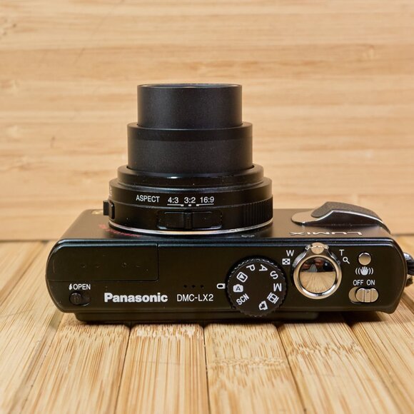 Panasonic Lumix DMC-LX2 10.2MP Digital Camera, Leica Lens, Made in Japan - Picture 4 of 9